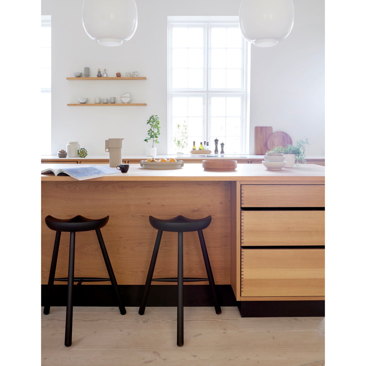 Form & Refine Shoemaker Chair™ No. 68