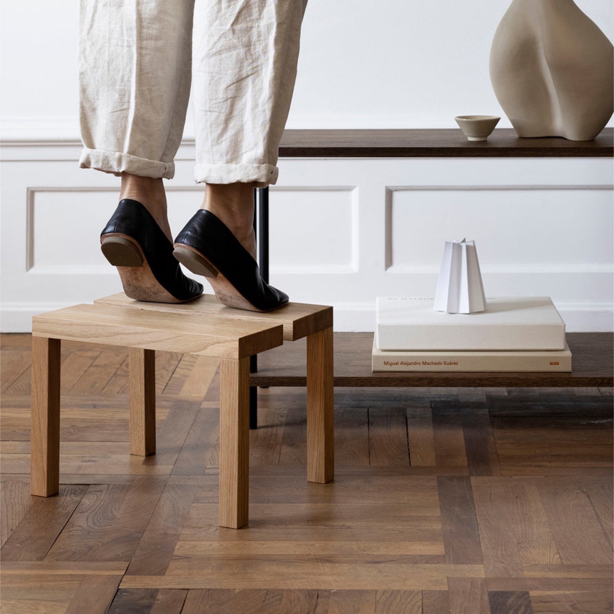 Moebe Peg Stepping Stool