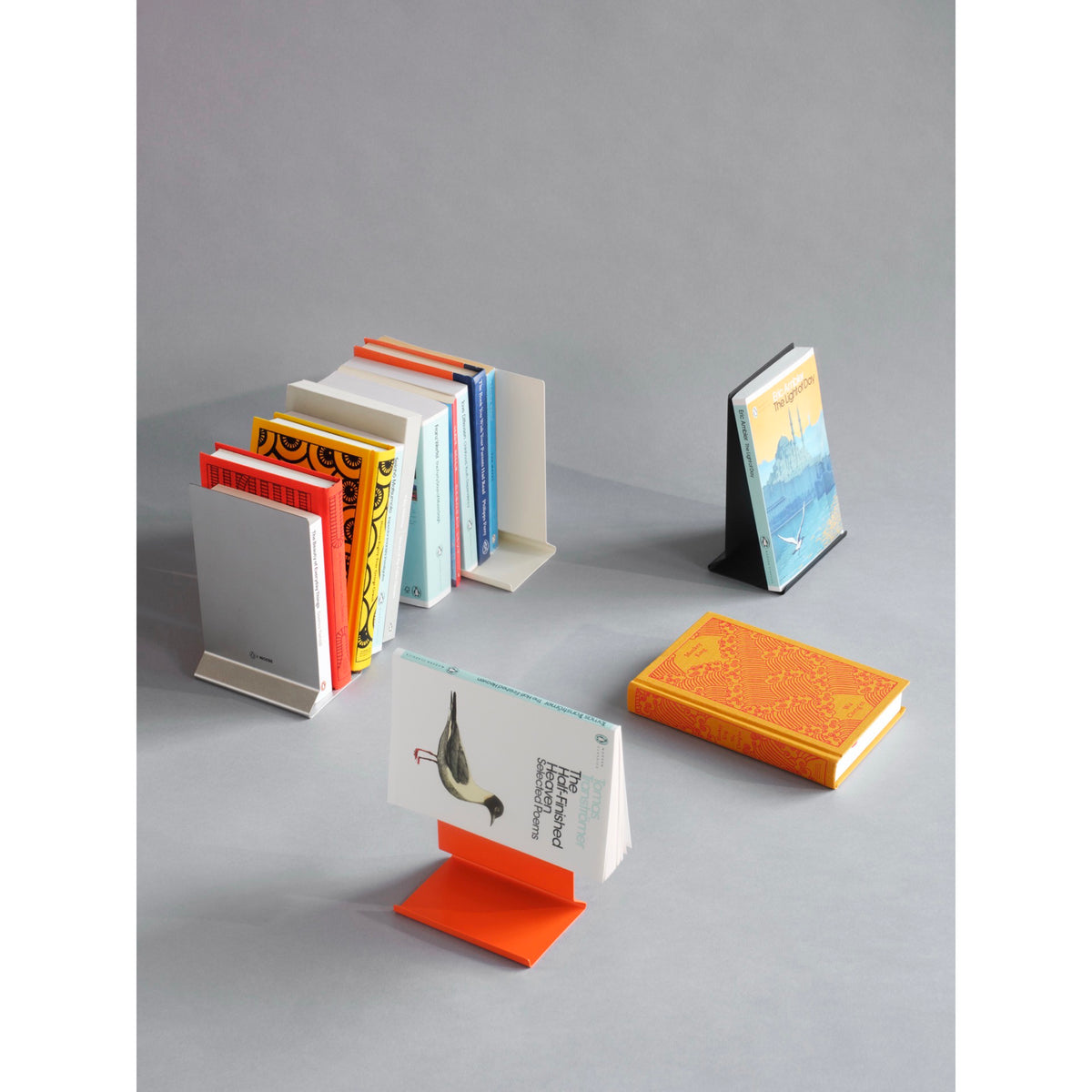 Moebe x Penguin Book Stand - Black