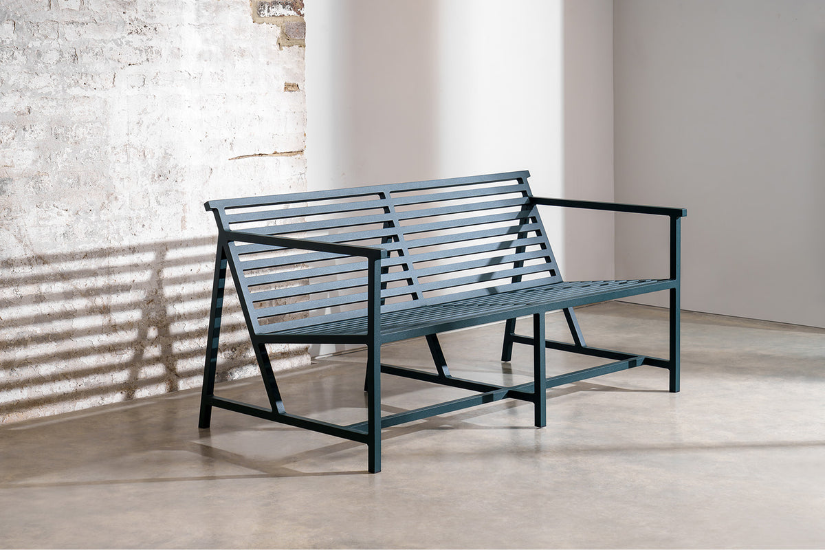 NINE 19 Outdoors Lounge Bench