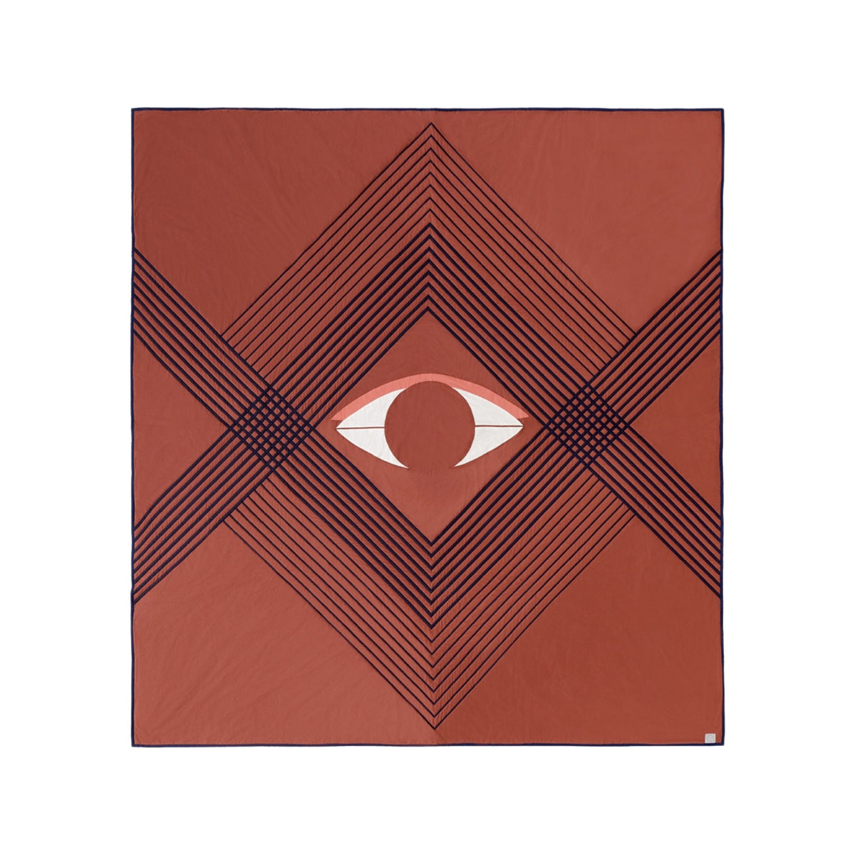 &Tradition The Eye Bedspread - Red/Brown (AP9)