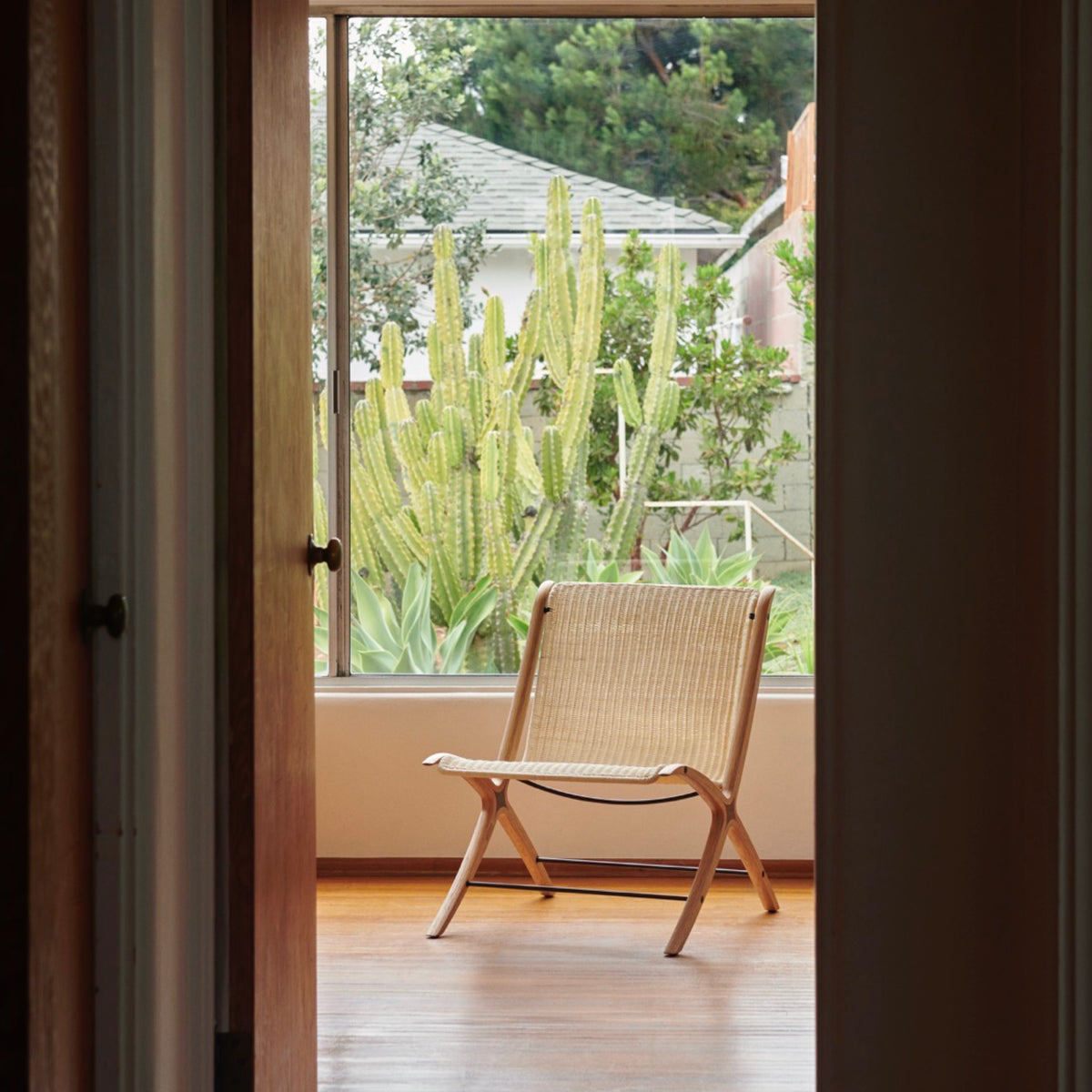 &Tradition X Lounge Chair