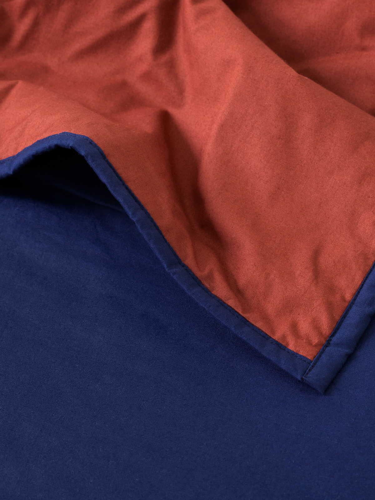 &Tradition The Eye Bedspread - Blue (AP9)