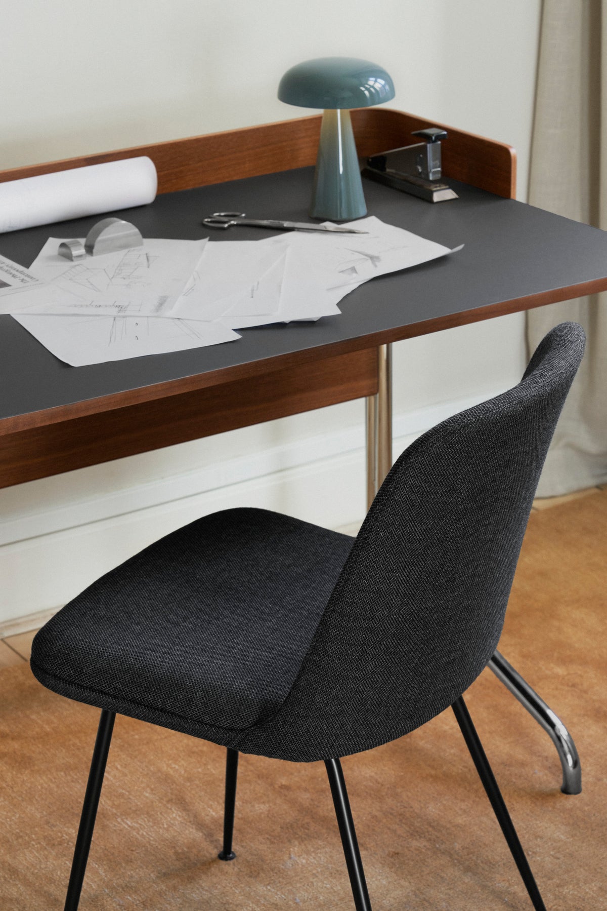 &Tradition Pavilion Desk - AV17